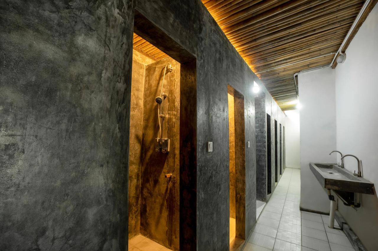 Waiwas Hostel Kuta  Exterior foto